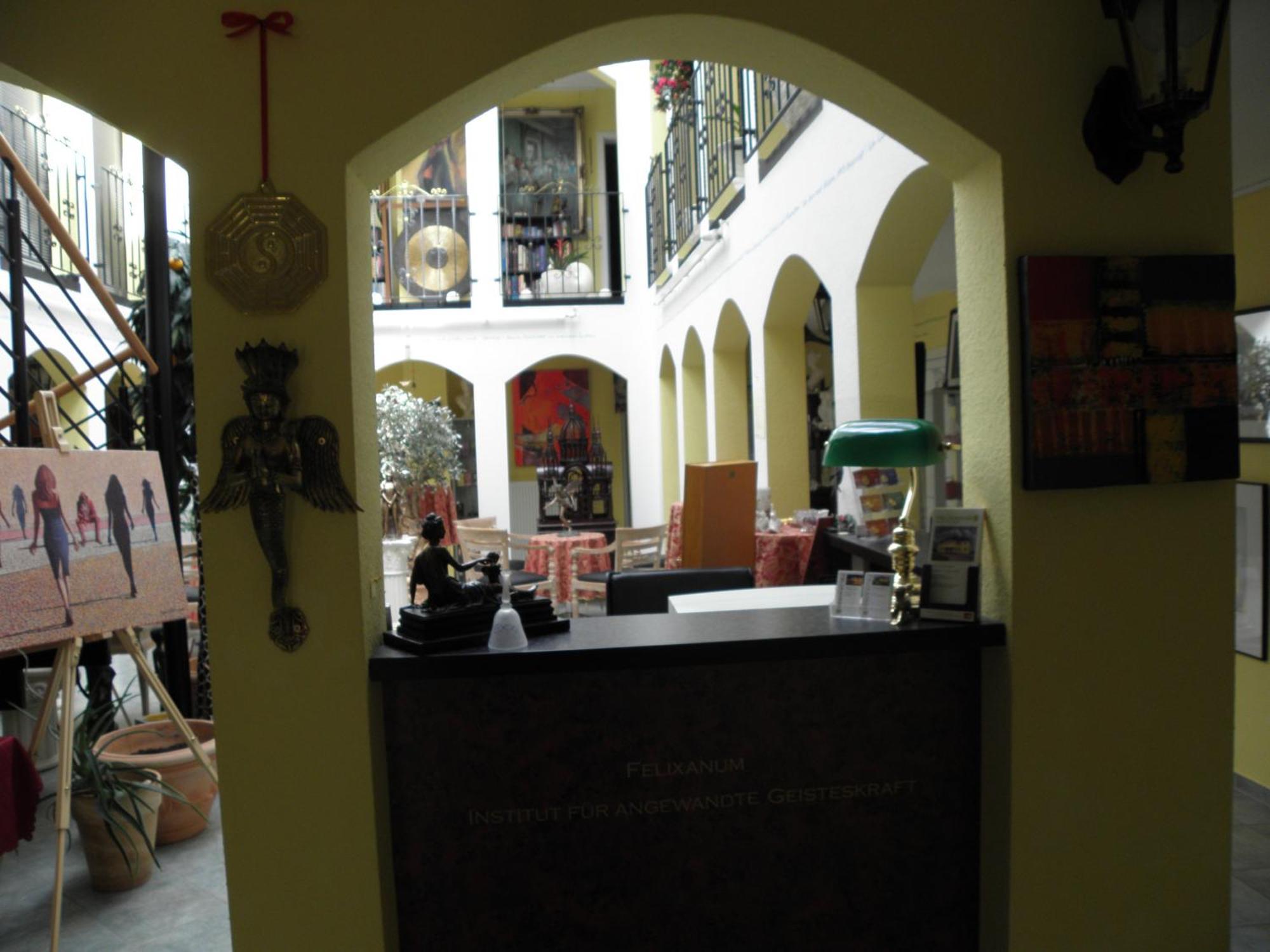 Felixanum Hotel & Galerie Isernhagen Extérieur photo