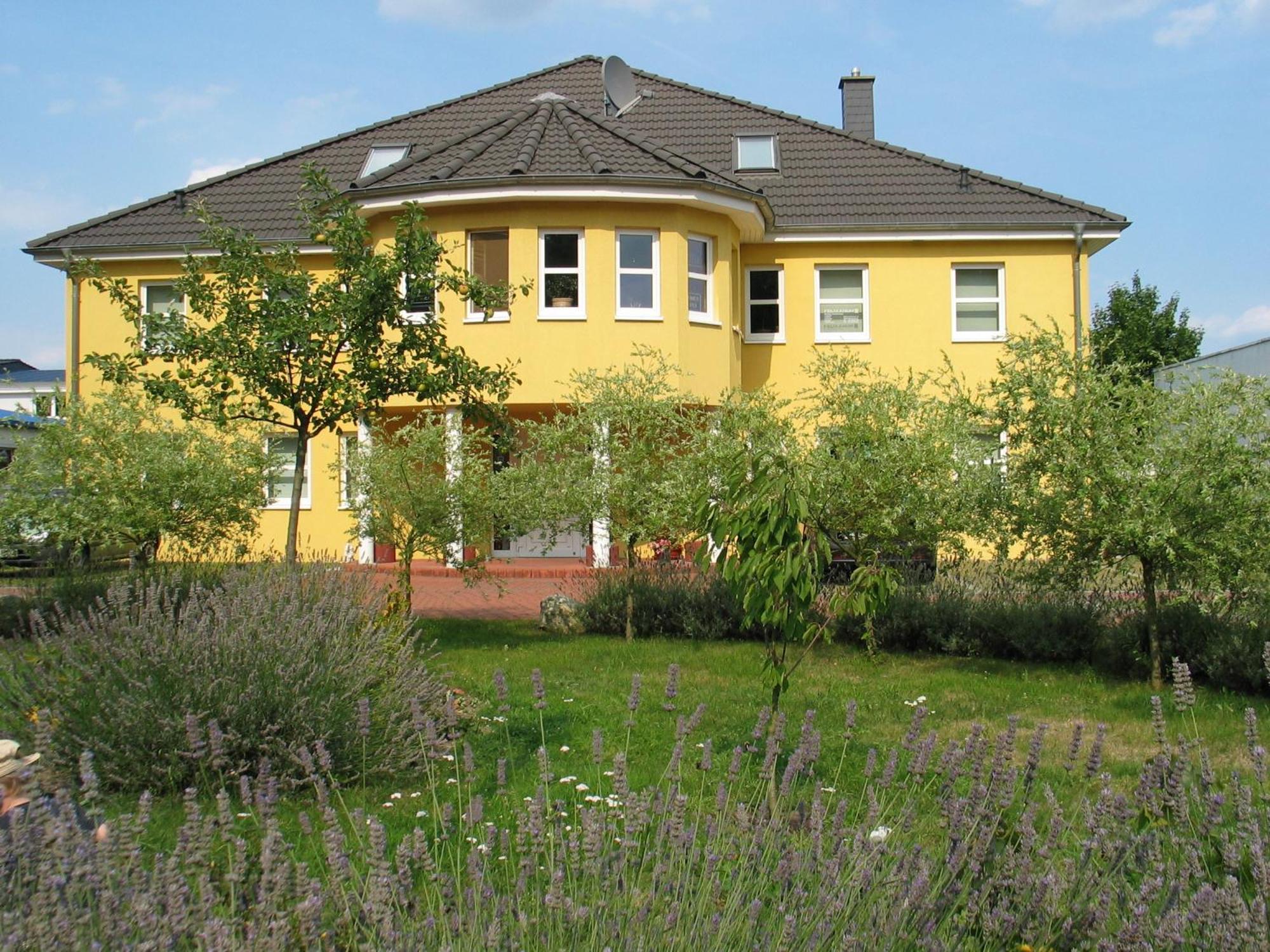 Felixanum Hotel & Galerie Isernhagen Extérieur photo